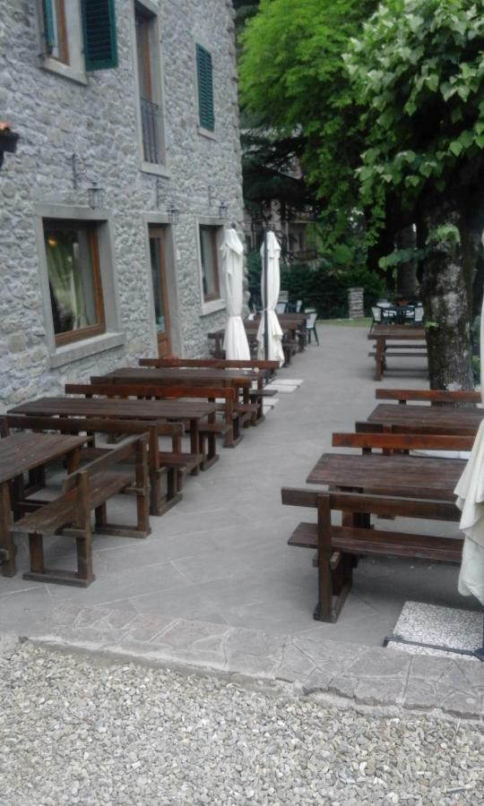 La Foresta Albergo Ristorante Pizzeria Бадья-Праталья Экстерьер фото